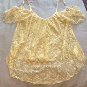 Kimchi Blue Like New! Sweet lacy top